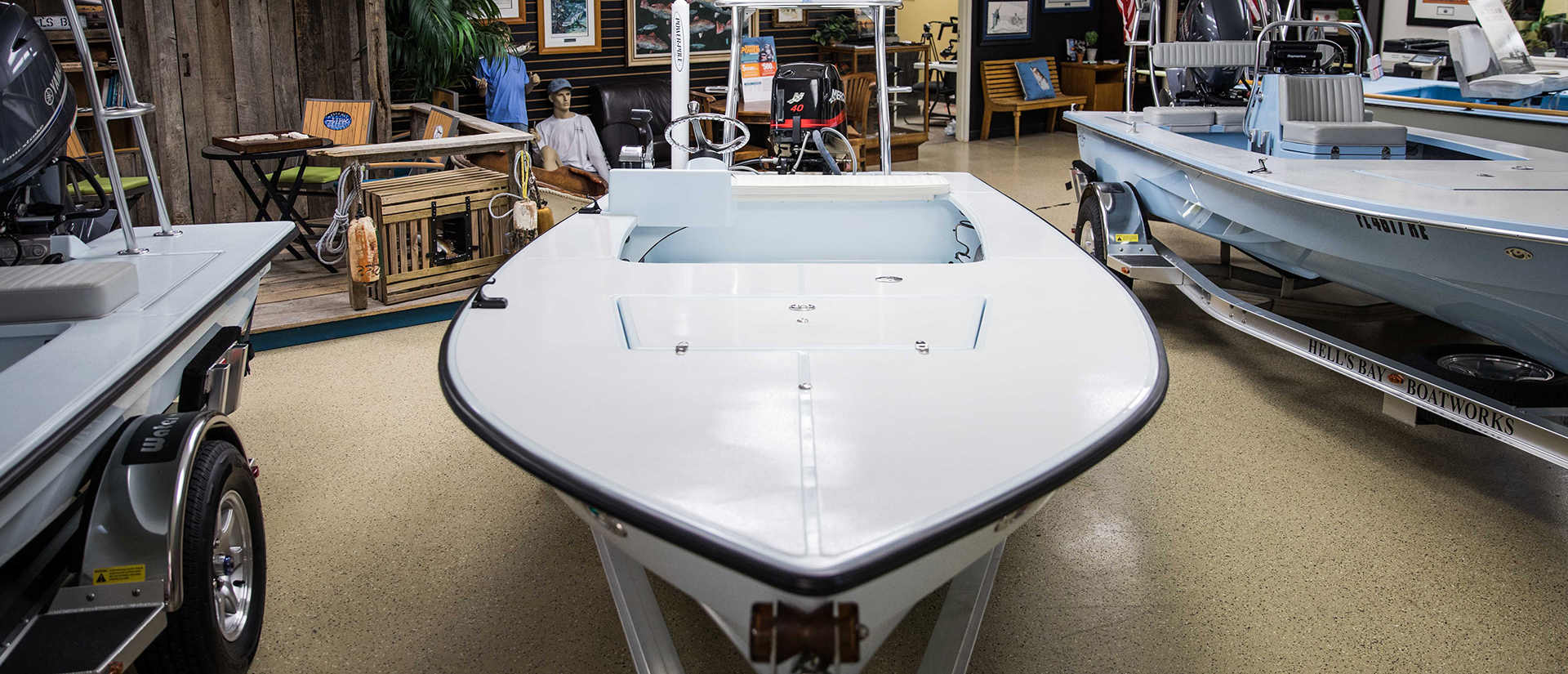 Skiff Whipray Hell's Bay Boatworks